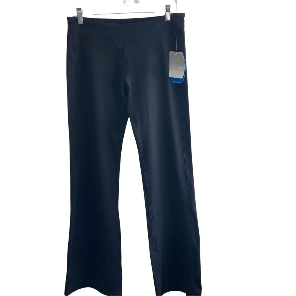 NEW ALO  yoga High-Waist Flutter Legging
Size M black color